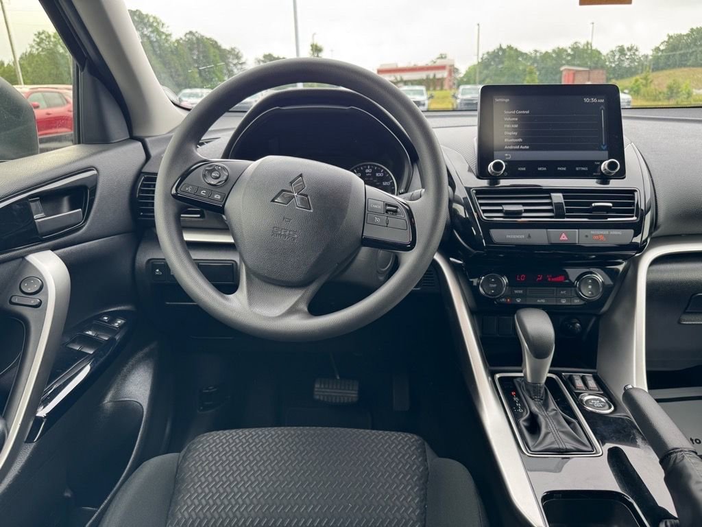Used 2024 Mitsubishi Eclipse Cross LE image 12
