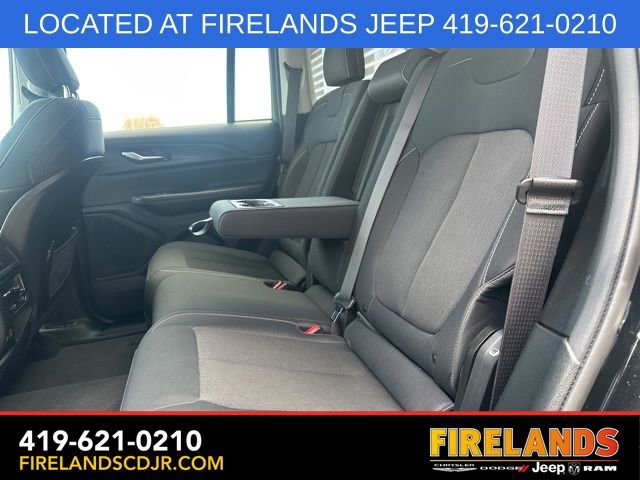 Used 2023 Jeep Grand Cherokee Laredo w/ Luxury Tech Group I image 5