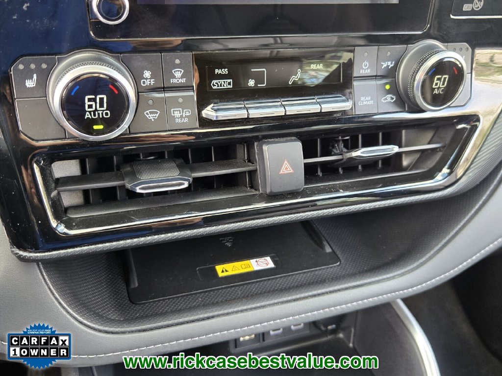 Used 2023 Toyota Highlander XSE FWD image 24