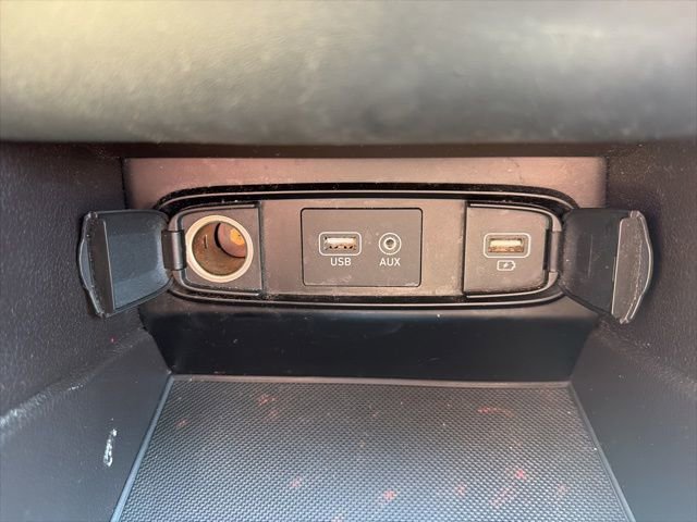 Used 2020 Hyundai Santa Fe SE FWD image 28