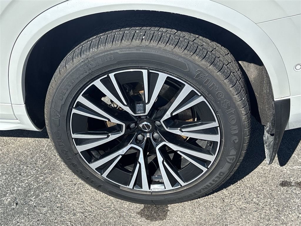 Used 2023 Volvo XC90 T8 Plus AWD/4WD image 29