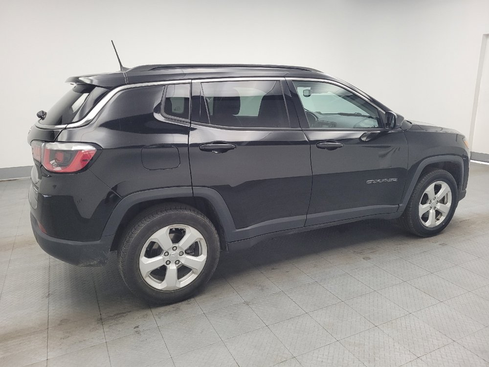 Used 2018 Jeep Compass Latitude w/ Popular Equipment Group FWD image 10