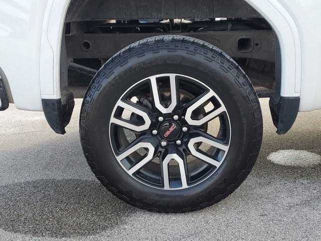 Used 2024 GMC Sierra 1500 AT4 w/ Technology Package image 7