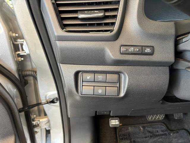 Certified 2025 Nissan Leaf S FWD image 17