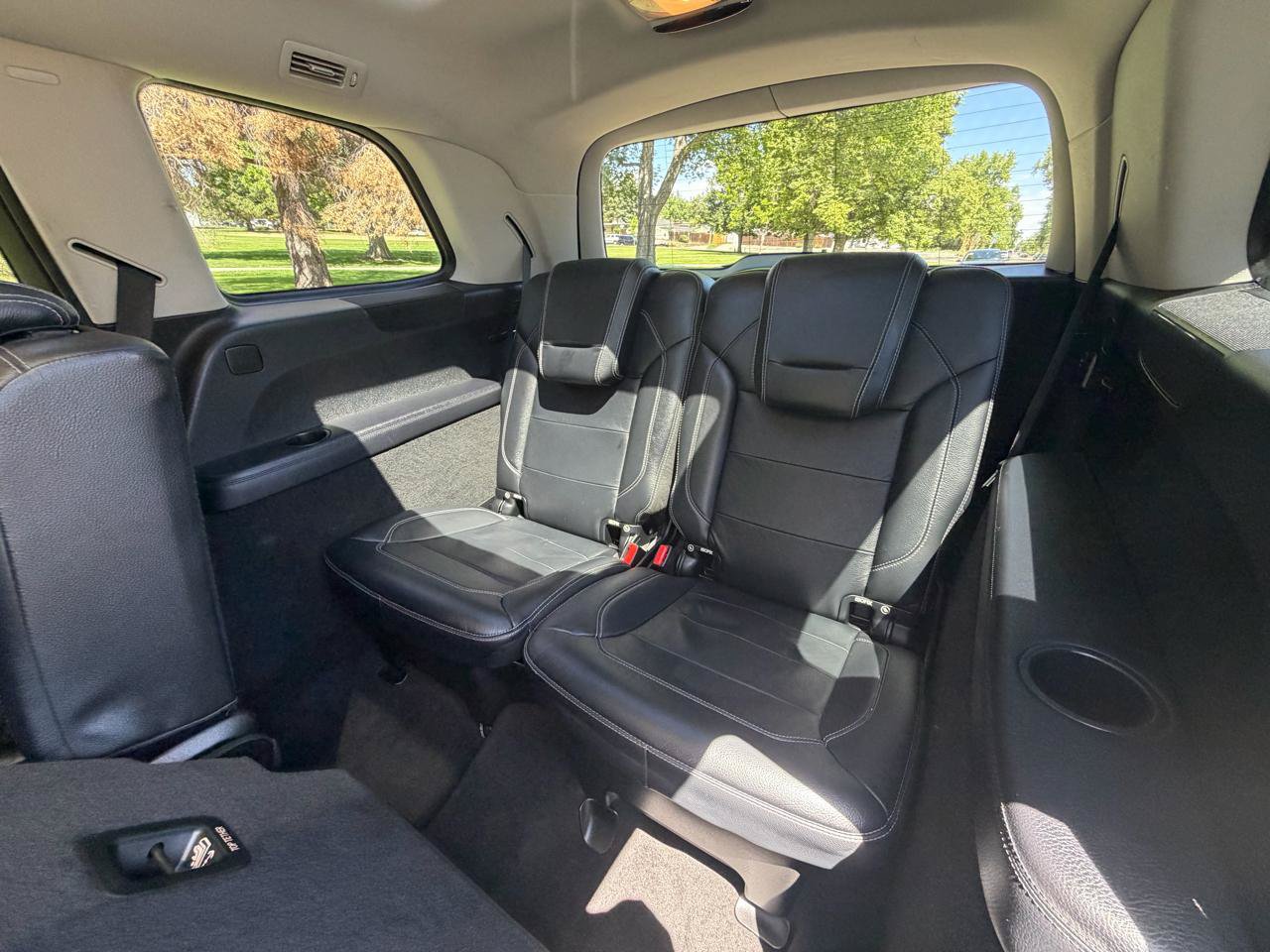 Used 2013 Mercedes-Benz GL 550 4MATIC image 15