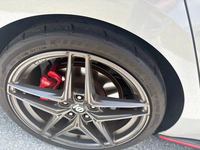 Used 2023 Hyundai Elantra N w/ Preferred Accessory Package FWD image 9