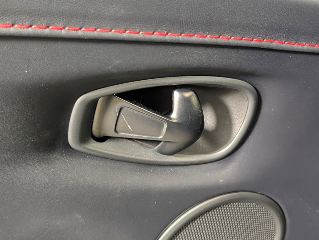 Used 2023 Aston Martin V8 Vantage Coupe image 20