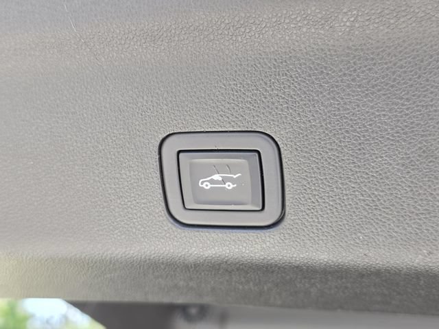Used 2021 Chevrolet Tahoe High Country RWD image 18