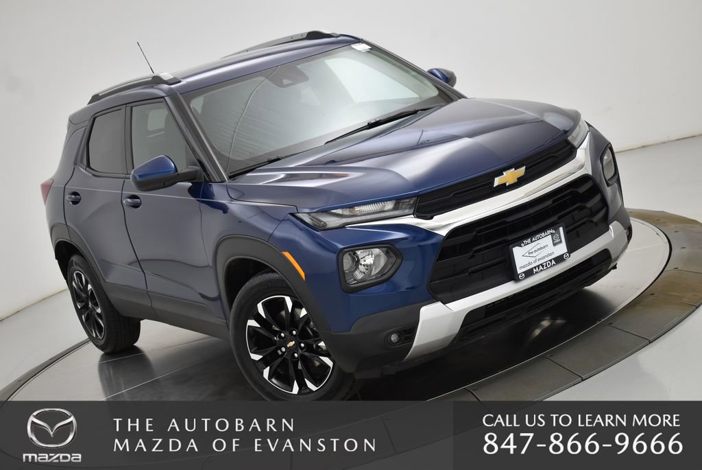 Used 2022 Chevrolet TrailBlazer LT w/ Driver Confidence Package image 2