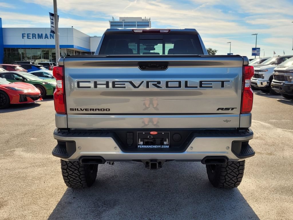 New 2025 Chevrolet Silverado 1500 RST w/ Redline Edition AWD/4WD image 7