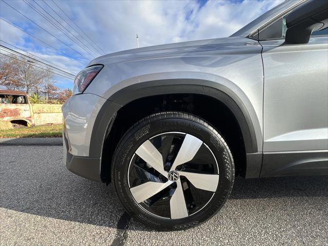 New 2026 Volkswagen Taos S AWD/4WD image 10