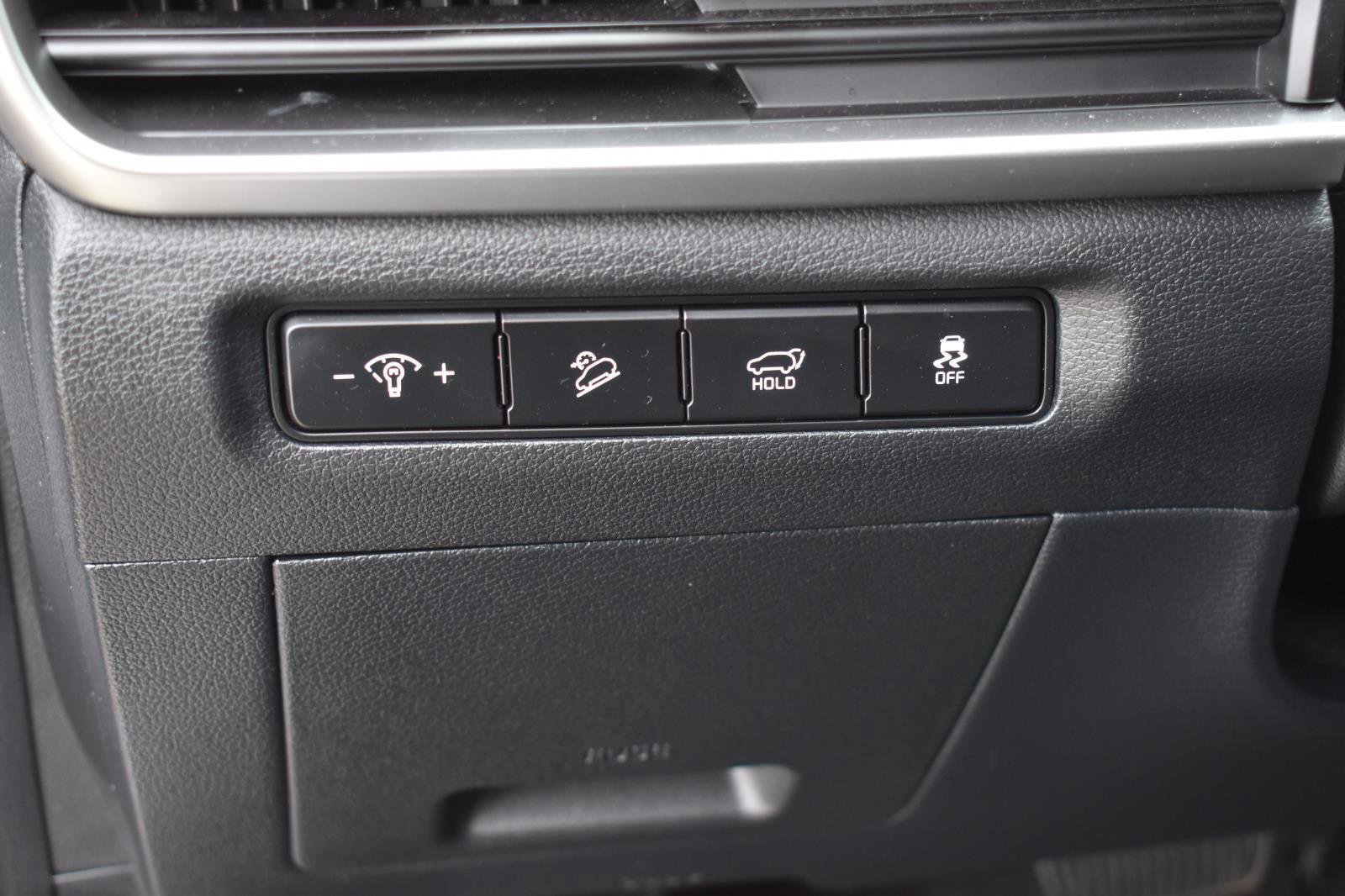 Used 2025 Kia Telluride EX w/ EX Captain's Chair Package FWD image 27