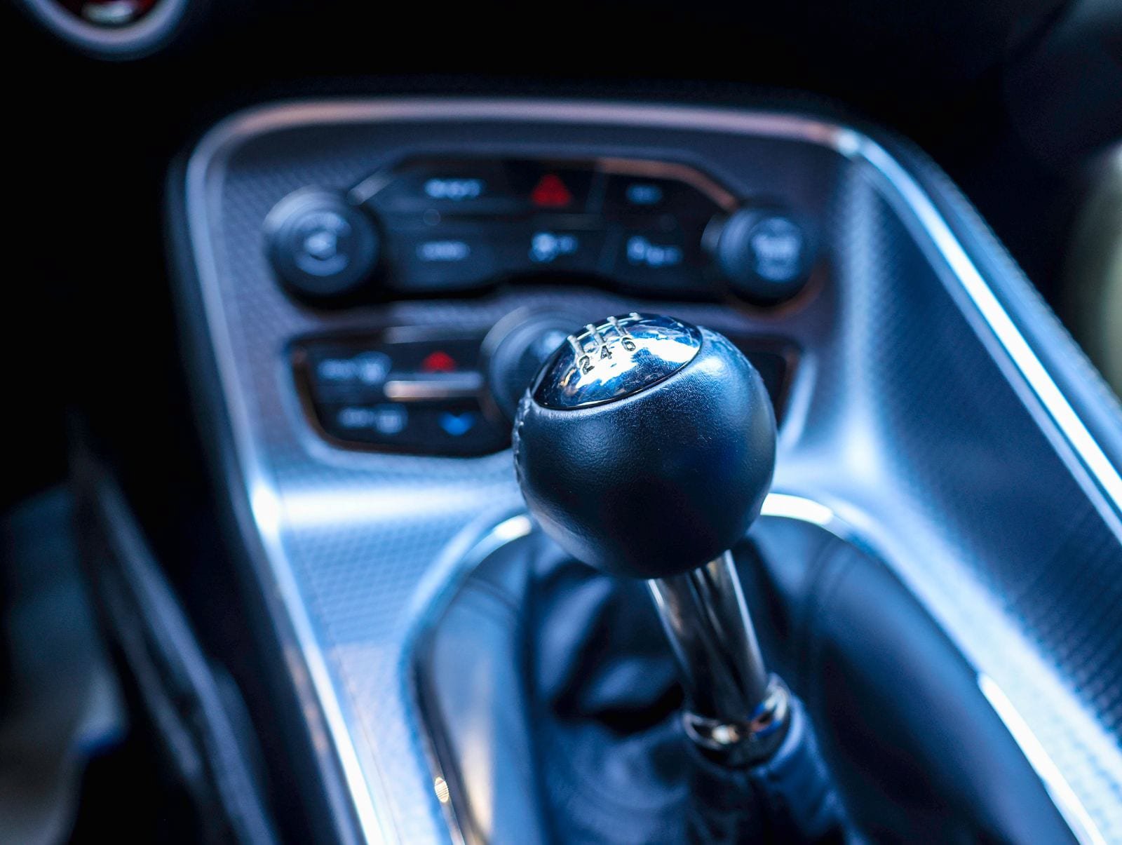 Used 2015 Dodge Challenger SRT Hellcat RWD image 18