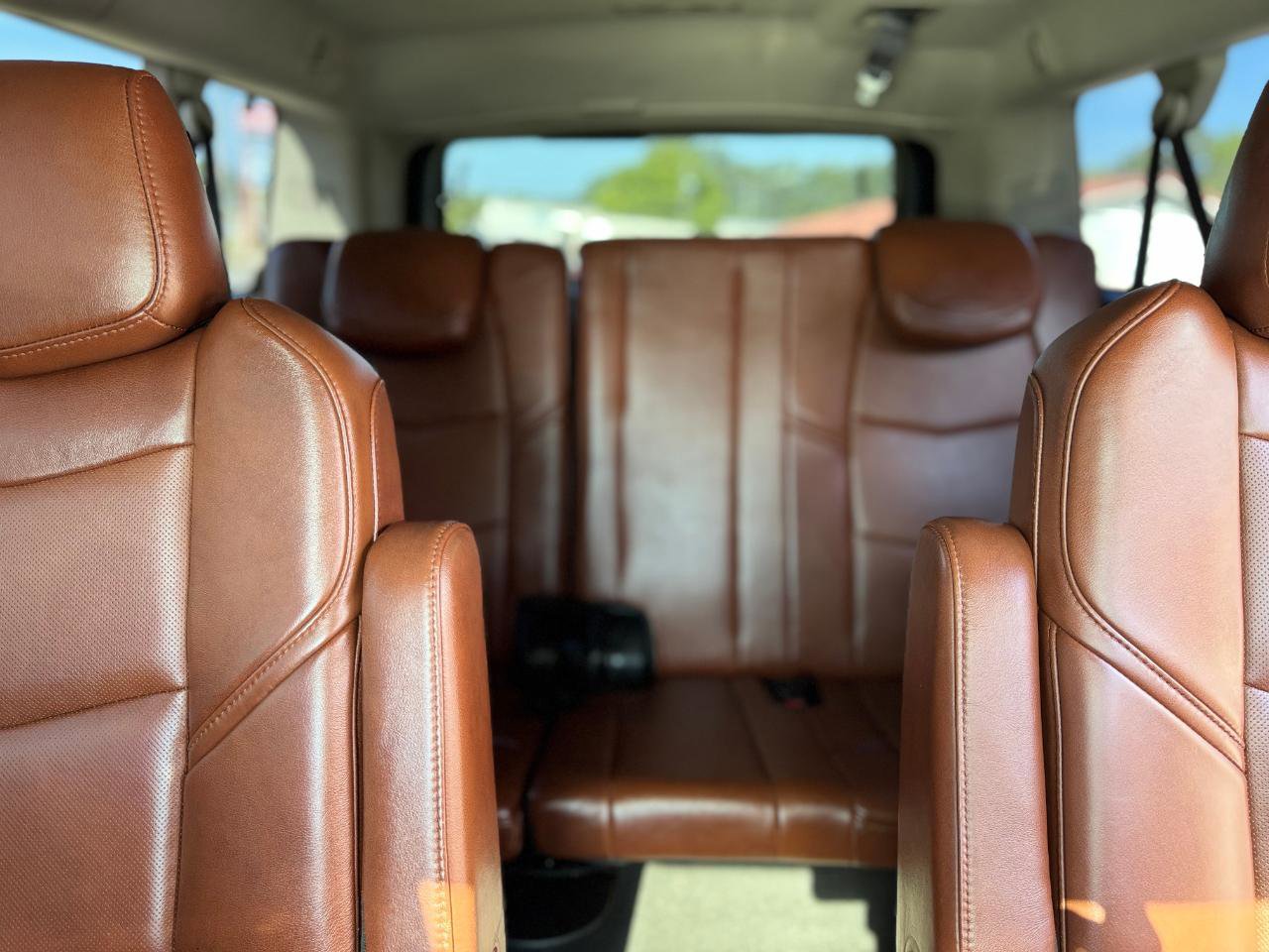 Used 2015 Cadillac Escalade ESV Premium AWD/4WD image 12