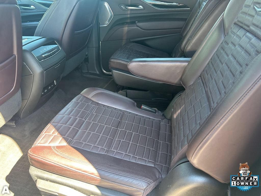 Used 2023 Cadillac Escalade ESV Premium Luxury Platinum w/ LPO, Radiant Package AWD/4WD image 17