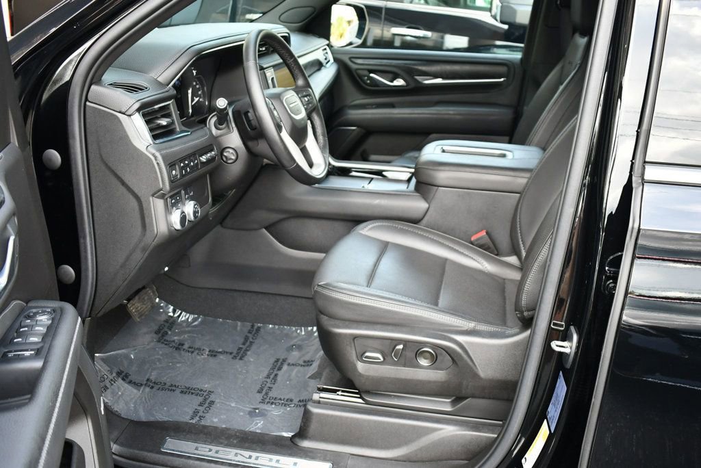 Used 2021 GMC Yukon Denali w/ Denali Premium Package image 17