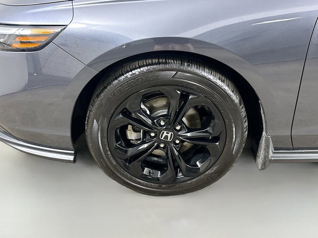 Used 2025 Honda Accord SE image 8