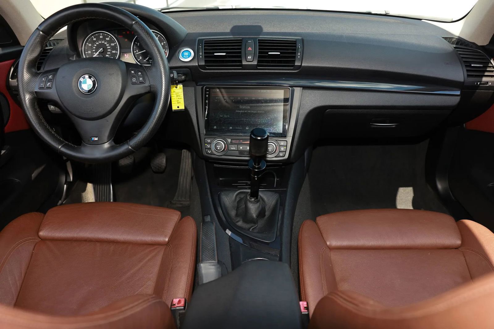 Used 2009 BMW 135i Coupe w/ Sport Pkg RWD image 2