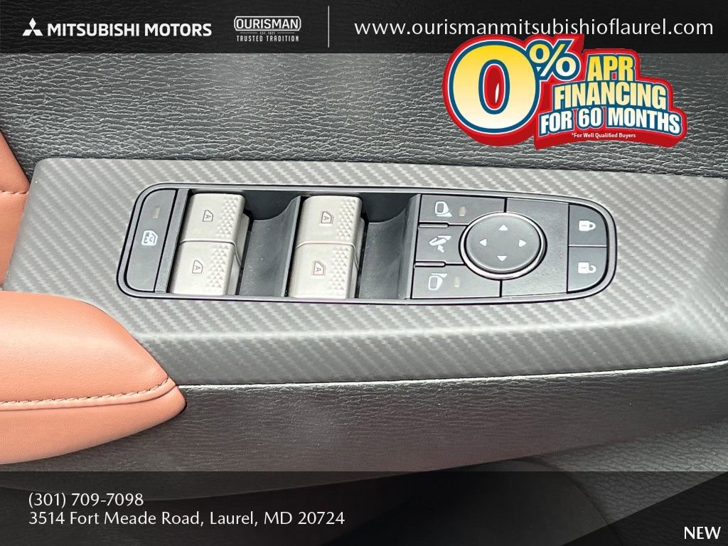 New 2025 Mitsubishi Outlander SEL image 30