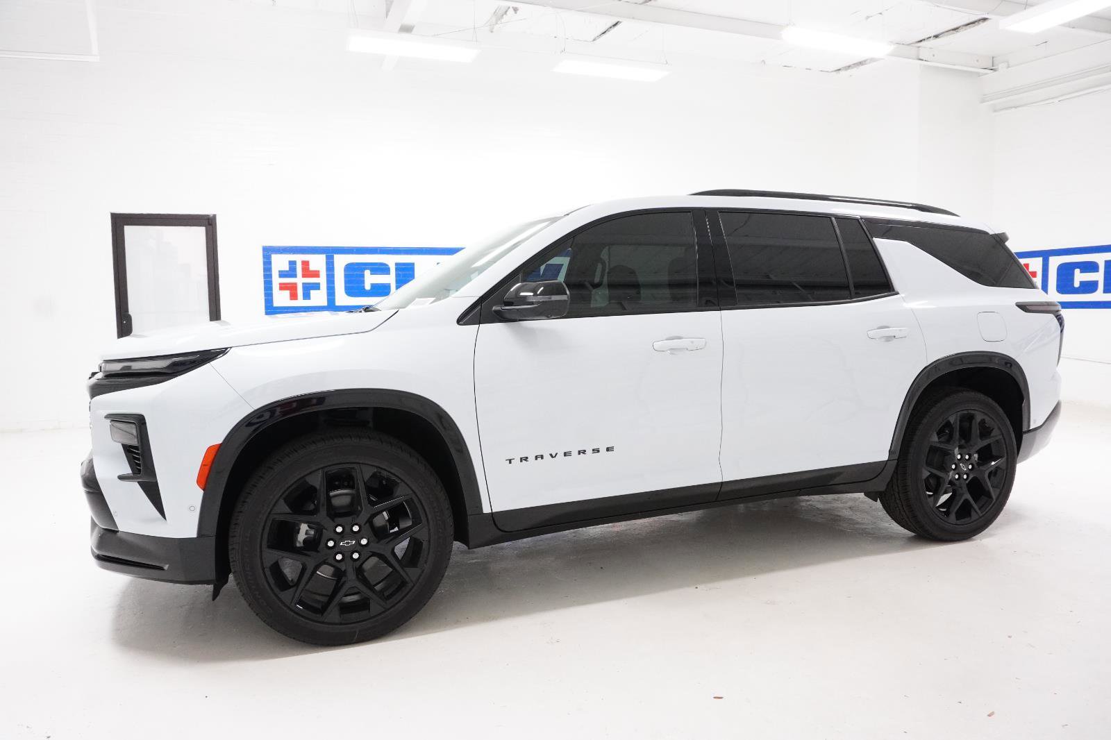 New 2026 Chevrolet Traverse RS w/ LPO, Floor Liner Package image 11