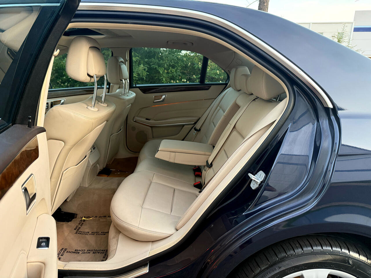 Used 2015 Mercedes-Benz E 350 4MATIC Sedan image 17