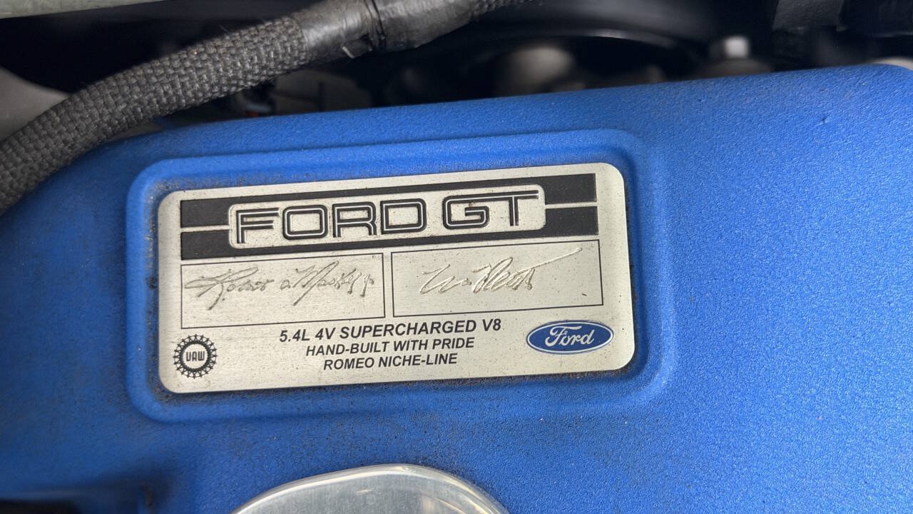 Used 2006 Ford GT RWD image 64