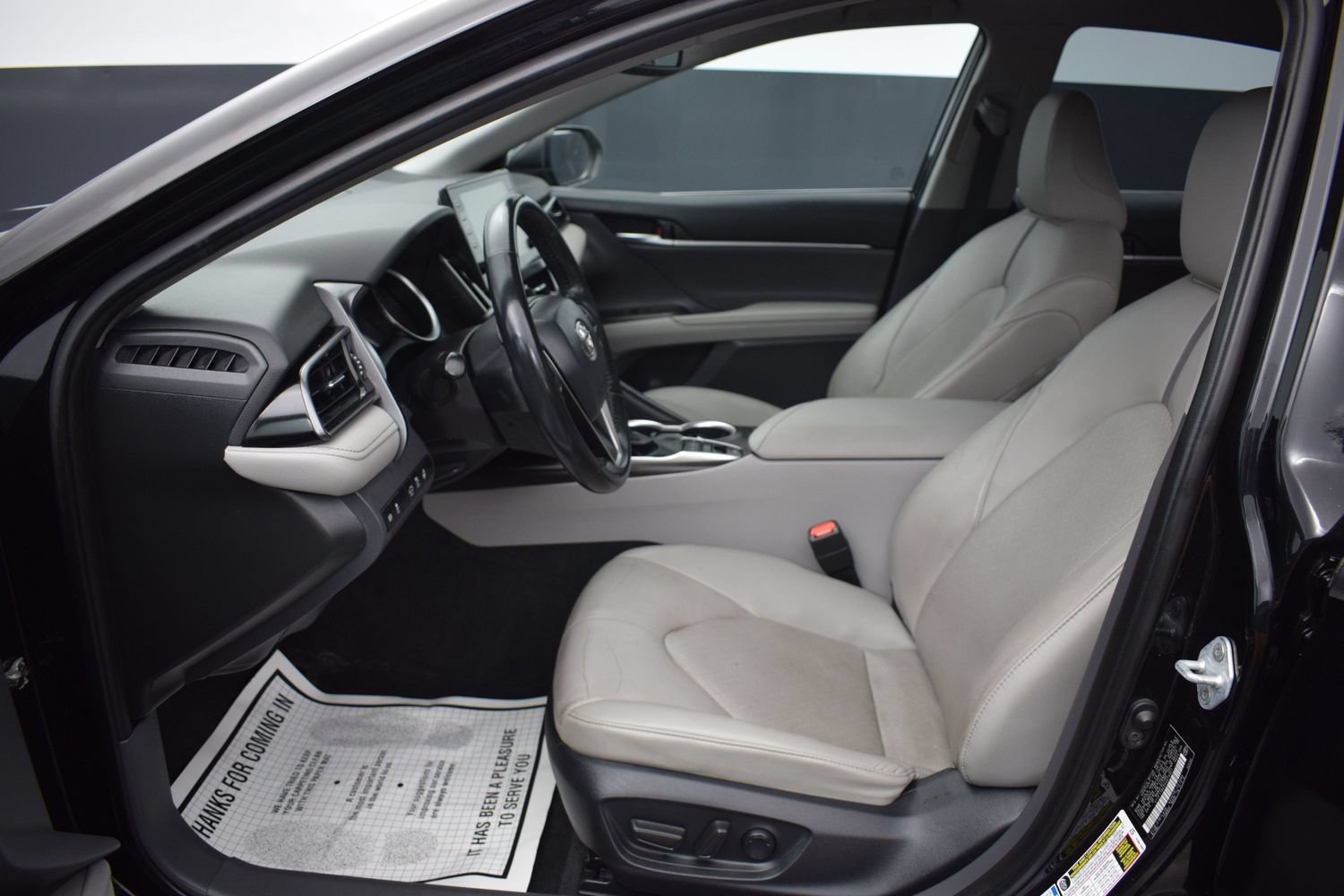Used 2023 Toyota Camry XLE w/ Protection Package (Q2) (TMS) AWD/4WD image 13