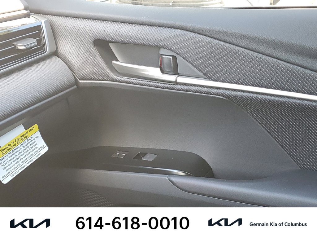 Used 2026 Toyota Camry SE w/ Convenience Package FWD image 26