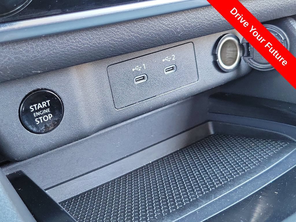 Used 2024 Nissan Rogue S FWD image 12