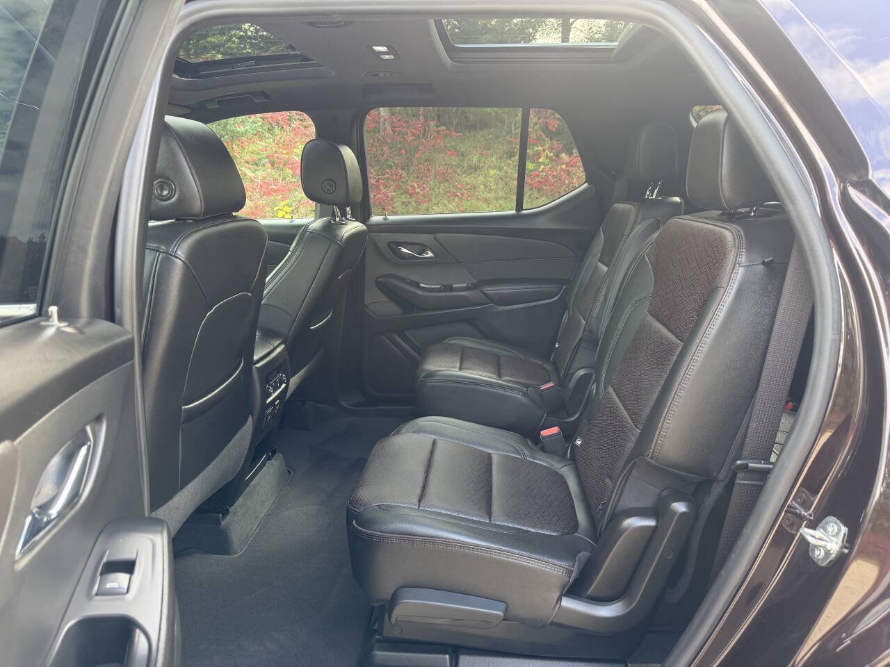 Used 2022 Chevrolet Traverse High Country AWD/4WD image 10