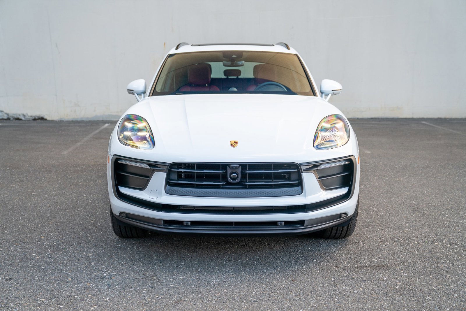 Certified 2025 Porsche Macan image 6