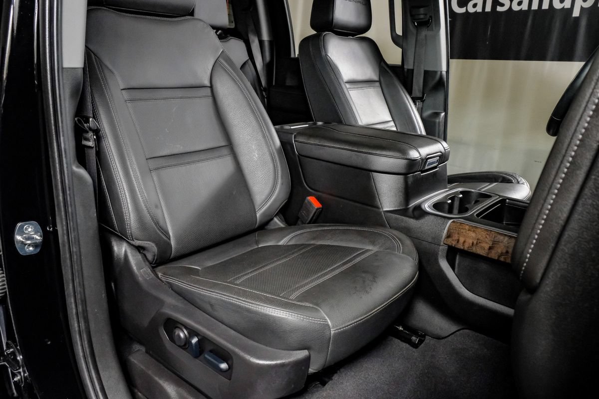 Used 2023 GMC Sierra 3500 Denali w/ Denali Ultimate Package AWD/4WD image 31