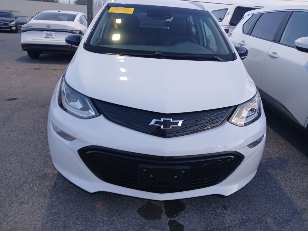 Used 2021 Chevrolet Bolt Premier w/ Infotainment Package image 2