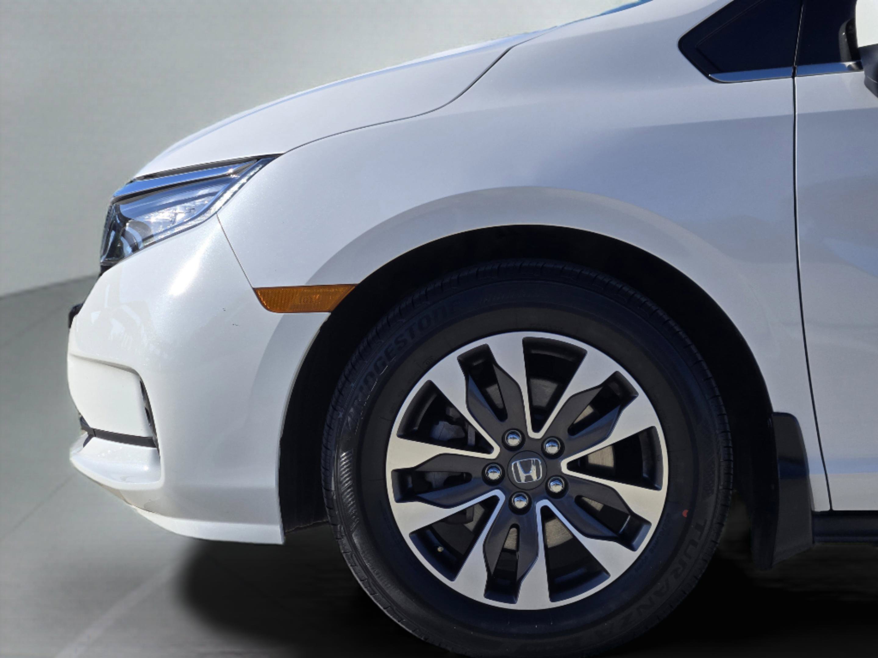 Certified 2024 Honda Odyssey EX-L image 28