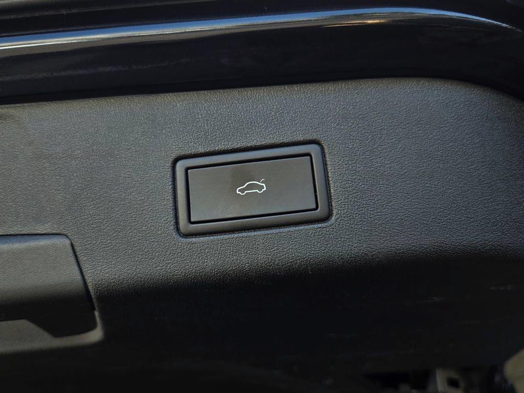 Certified 2023 Volkswagen ID.4 Pro S Plus AWD/4WD image 25