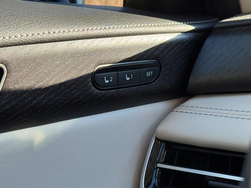 Used 2023 INFINITI QX60 Sensory w/ Vision Package image 16