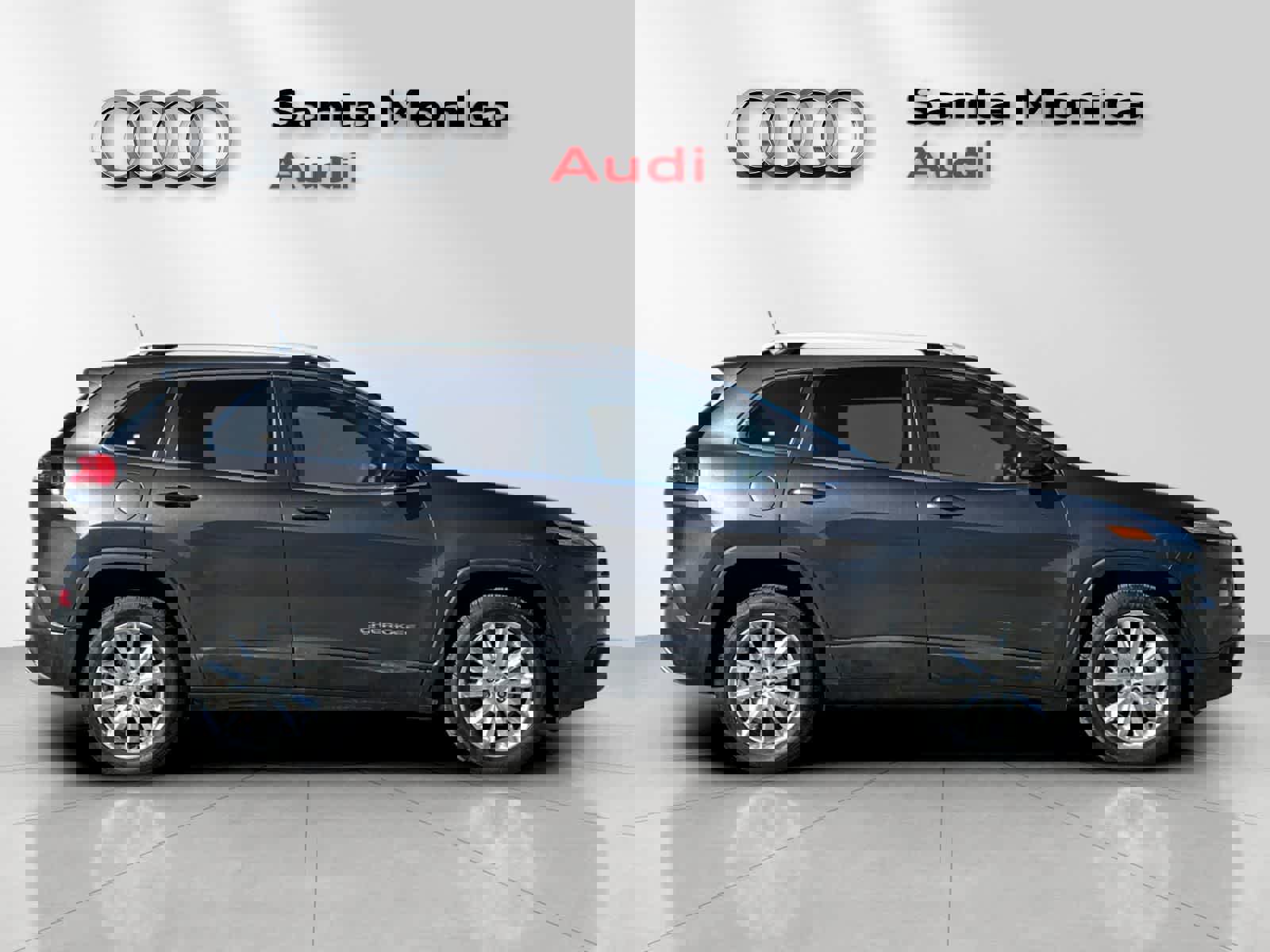 Used 2016 Jeep Cherokee Limited w/ Luxury Group image 8