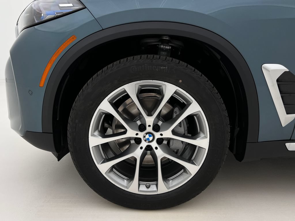 New 2026 BMW X5 xDrive40i w/ Premium Package AWD/4WD image 15