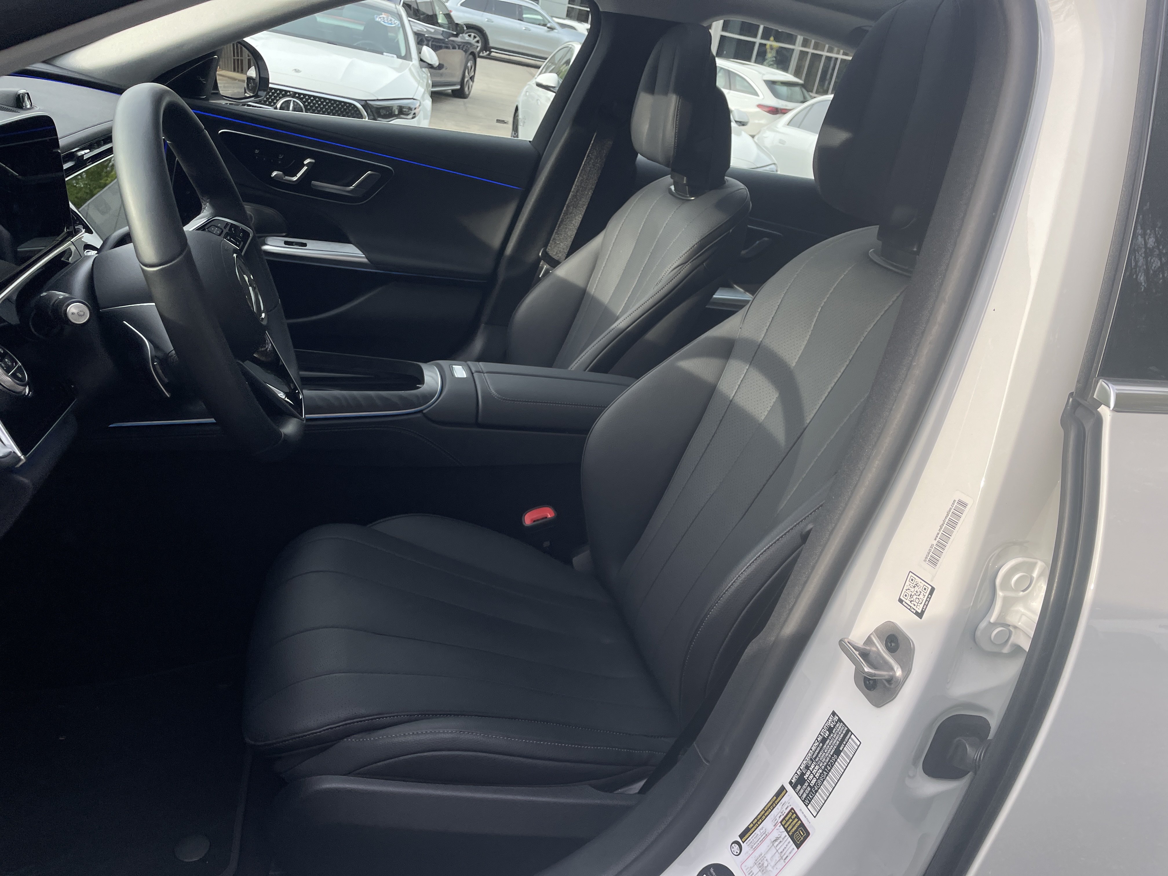 Used 2025 Mercedes-Benz E 350 Sedan image 25