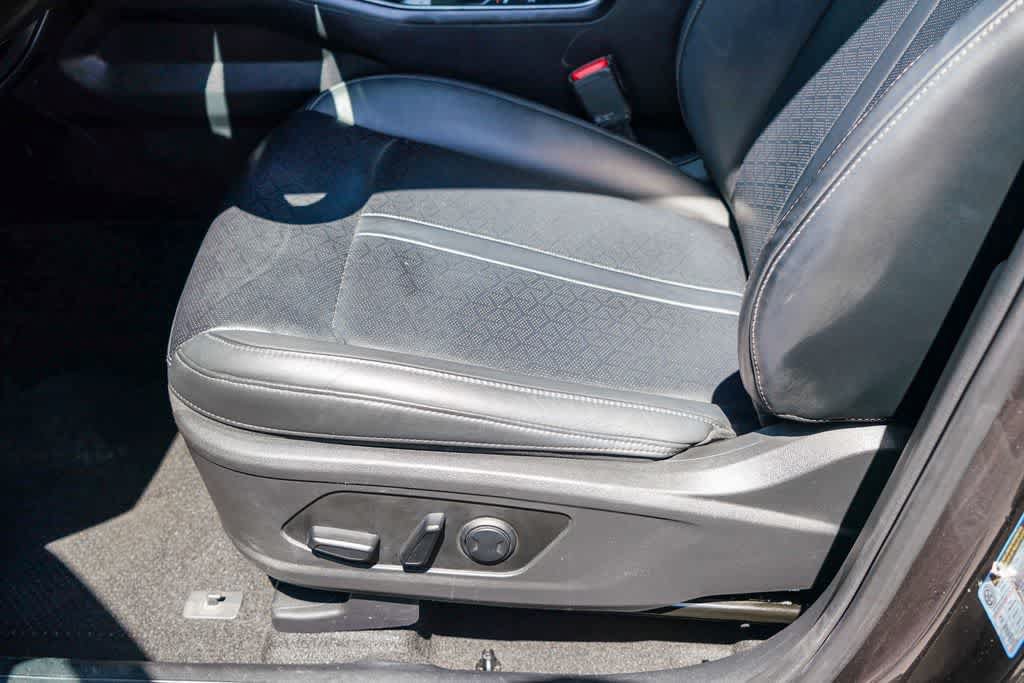 Certified 2023 Kia Sorento EX FWD image 20