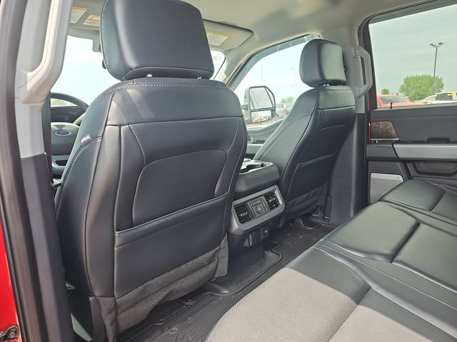 Used 2024 Ford F350 Lariat w/ Sport Appearance Package AWD/4WD image 32