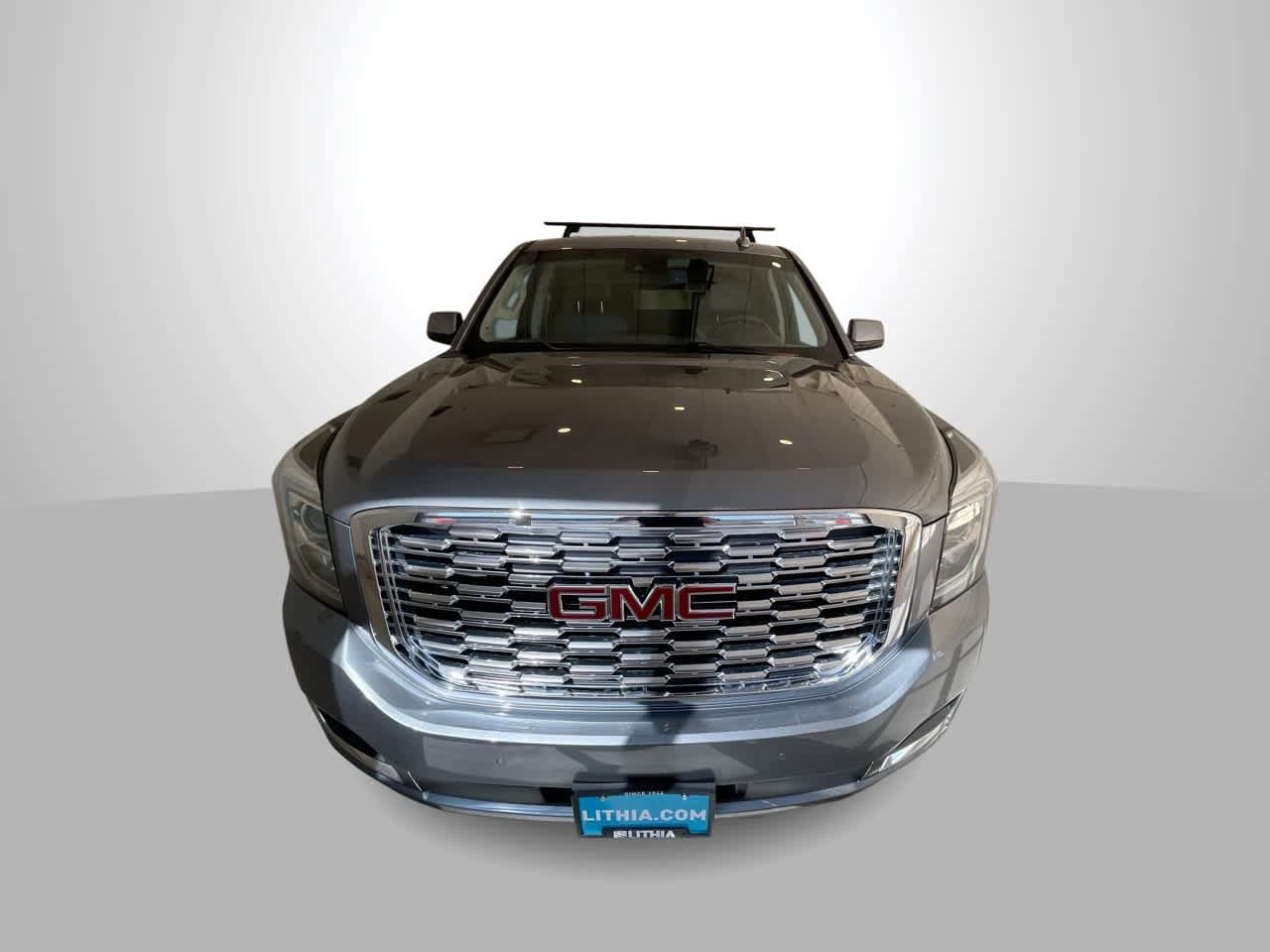 Used 2018 GMC Yukon XL Denali w/ Open Road Package AWD/4WD image 3