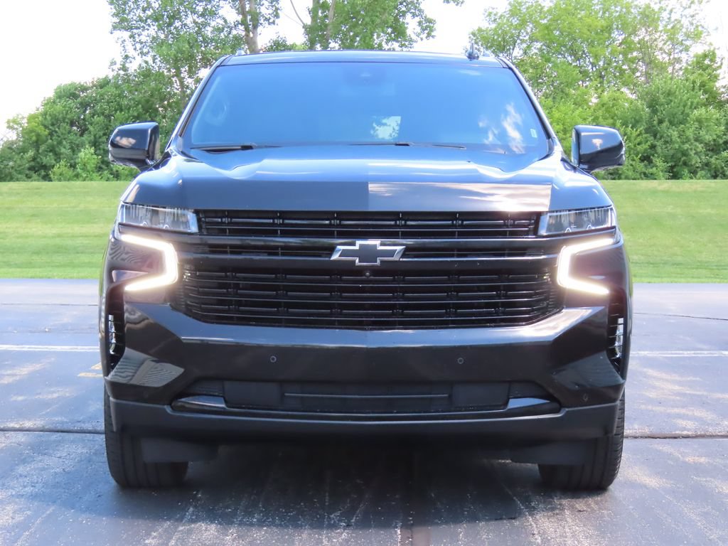 Certified 2024 Chevrolet Suburban RST w/ Luxury Package AWD/4WD image 16