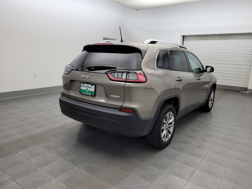 Used 2019 Jeep Cherokee Latitude Plus FWD image 9