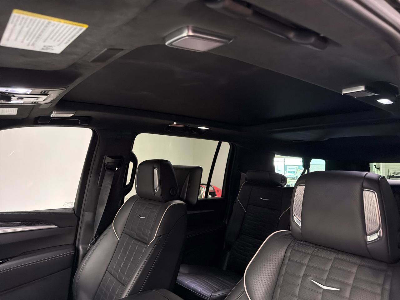 Used 2026 Cadillac Escalade ESV V image 18