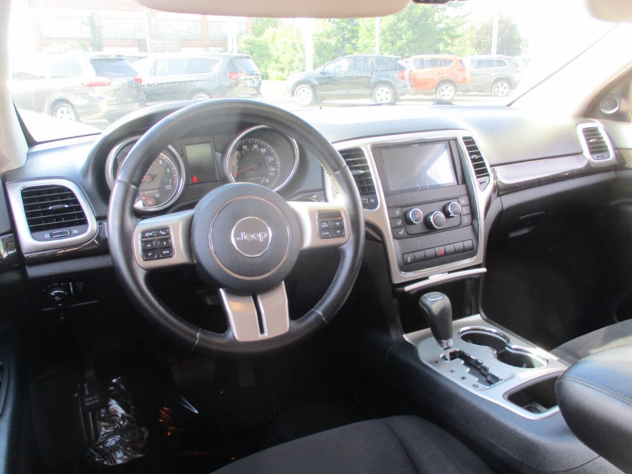 Used 2012 Jeep Grand Cherokee Laredo AWD/4WD image 31