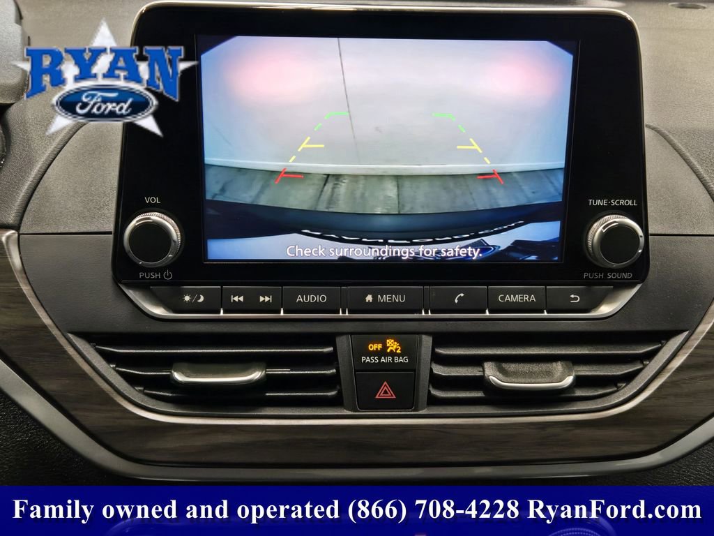 Used 2024 Nissan Altima 2.5 SV image 10