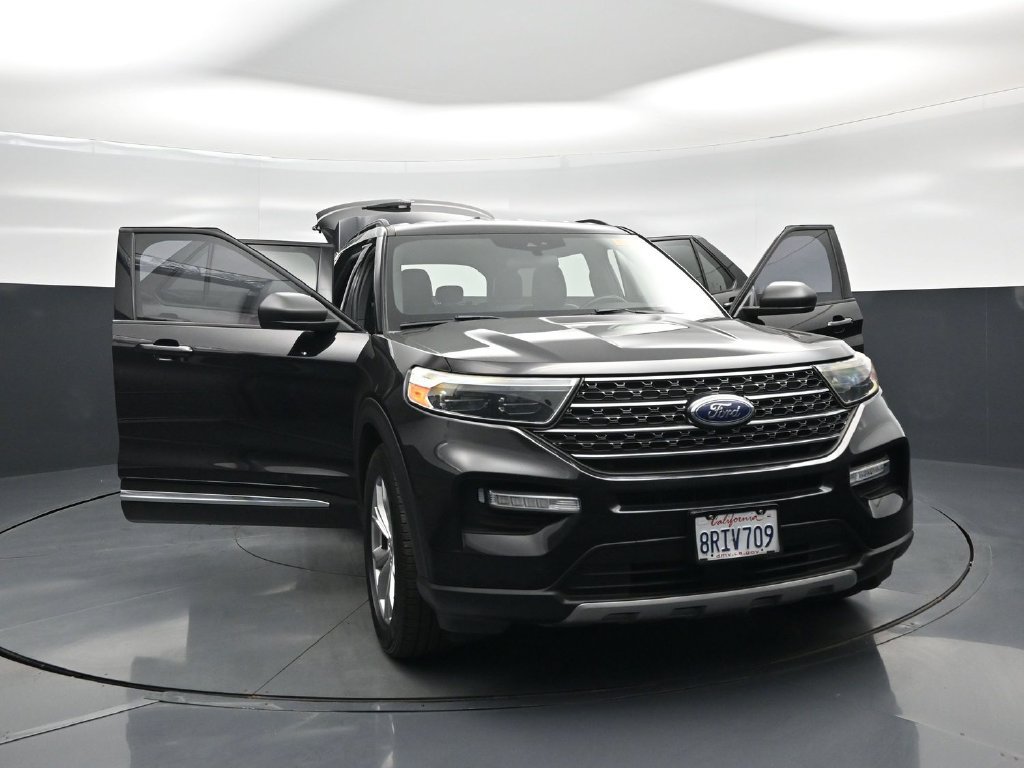 Used 2020 Ford Explorer XLT w/ Equipment Group 202A RWD image 33