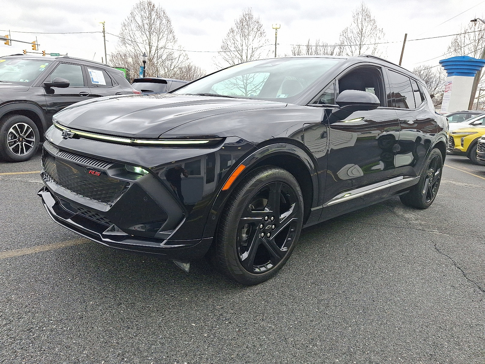 Used 2024 Chevrolet Equinox EV RS image 1