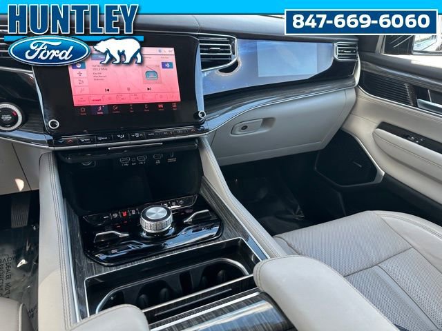 Used 2022 Jeep Wagoneer Series III w/ Convenience Group I image 19